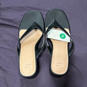 NWT Women’s Black Heels Size 10